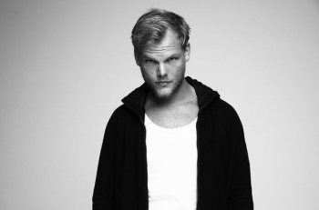 Nhà thờ cao nhất Hà Lan đánh chuông theo giai điệu nhạc của Avicii để tưởng nhớ DJ tài ba qua đời ở tuổi 28