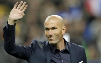 Zidane dứt áo ra đi khi đang trên đỉnh vinh quang: Kẻ thức thời mới là trang tuấn kiệt!